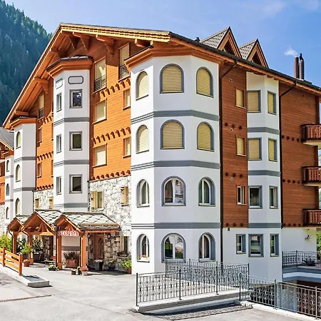 Edelweiss B-3 By Interhome Daire